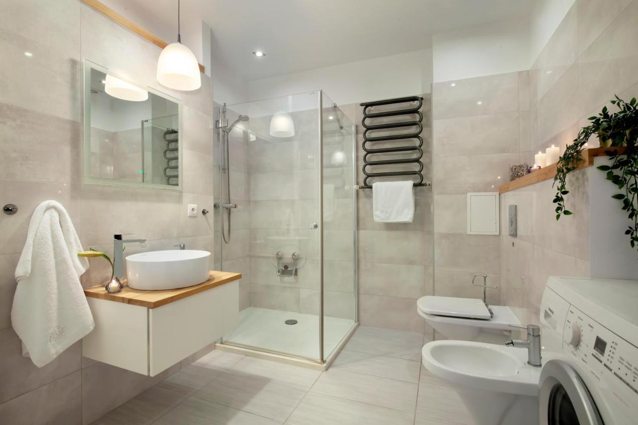 Elite Apartments Hamptons Old Town Гданск Екстериор снимка