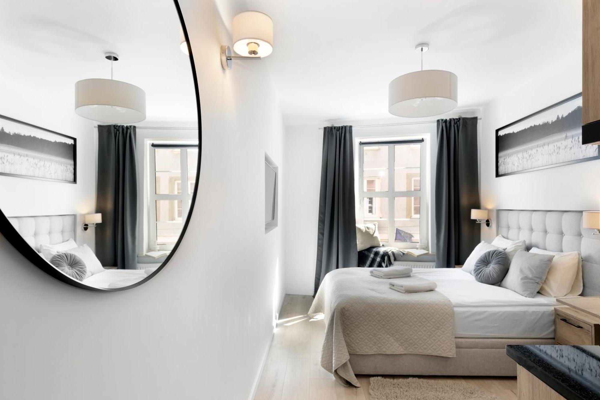 Elite Apartments Hamptons Old Town Гданск Екстериор снимка